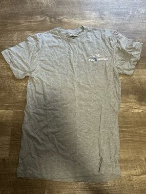 Men’s Short-Sleeve Gray Crew T-Shirt